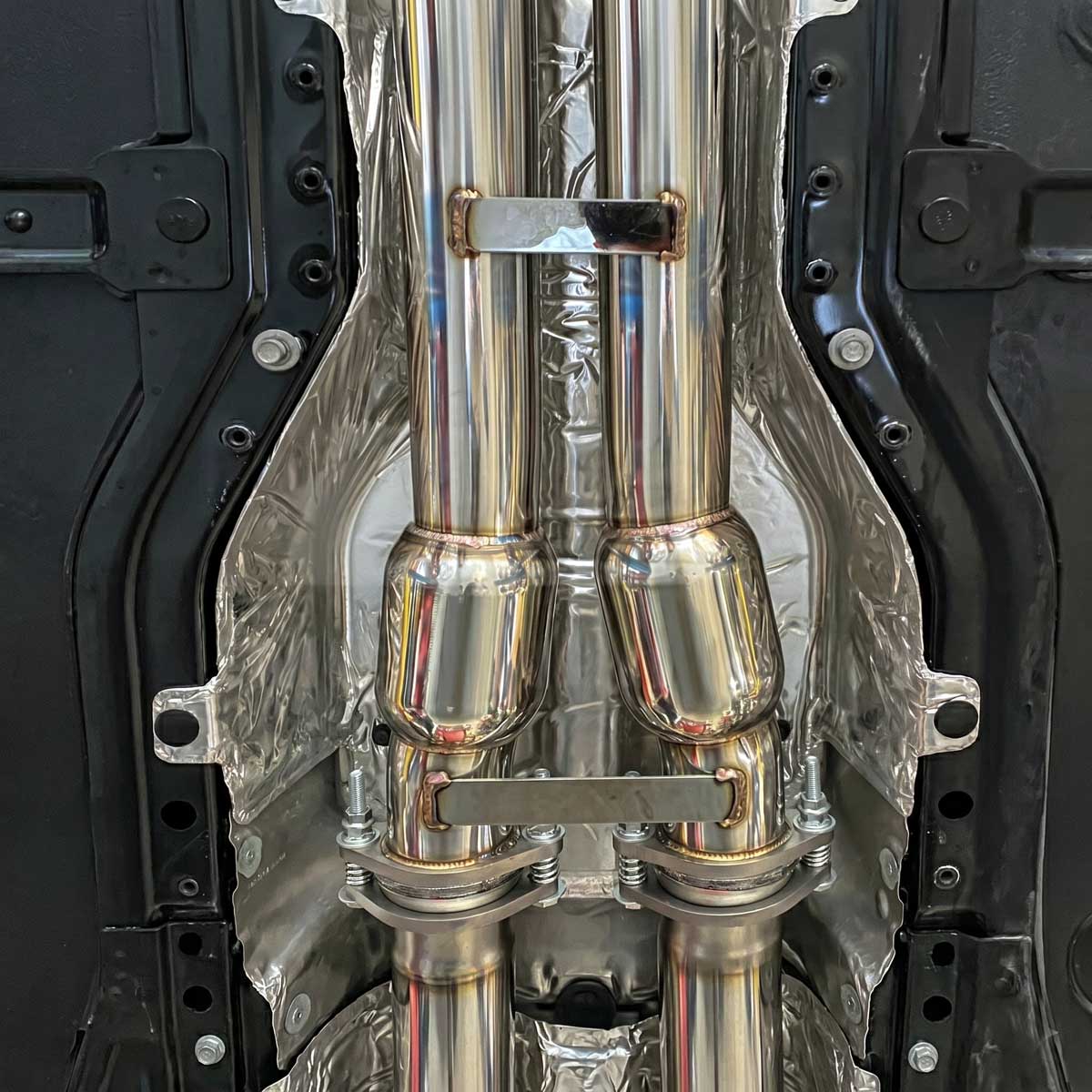 X-Pipe Mid Pipe Exhaust for Chevrolet Corvette C7 (2014-2019) 6.2L Engine