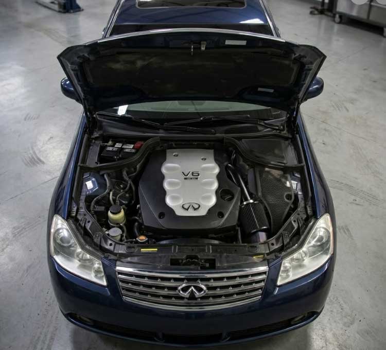 Cold Air Intake For Infiniti M35 (2006-2008) with a 3.5L V6 Engine Grey