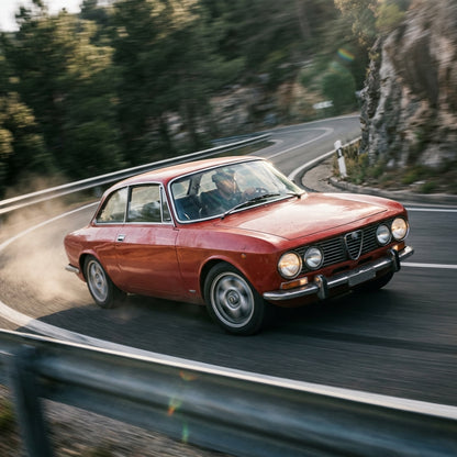 Action Shot: Alfa Romeo Berlina,GT Veloce Driving Fast