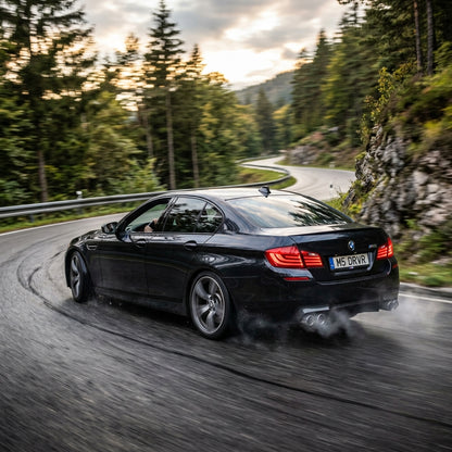 Action Shot: BMW M5,M6,M8,X5,X5M,X6,X6M,X7 Driving Fast