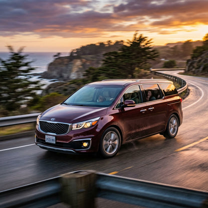 Action Shot: Kia Sedona Driving Fast