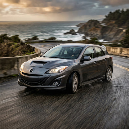 Action Shot: Mazda 3,5 Driving Fast
