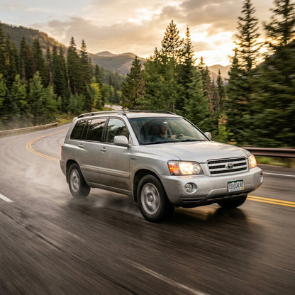 Action Shot: Toyota Highlander Driving Fast