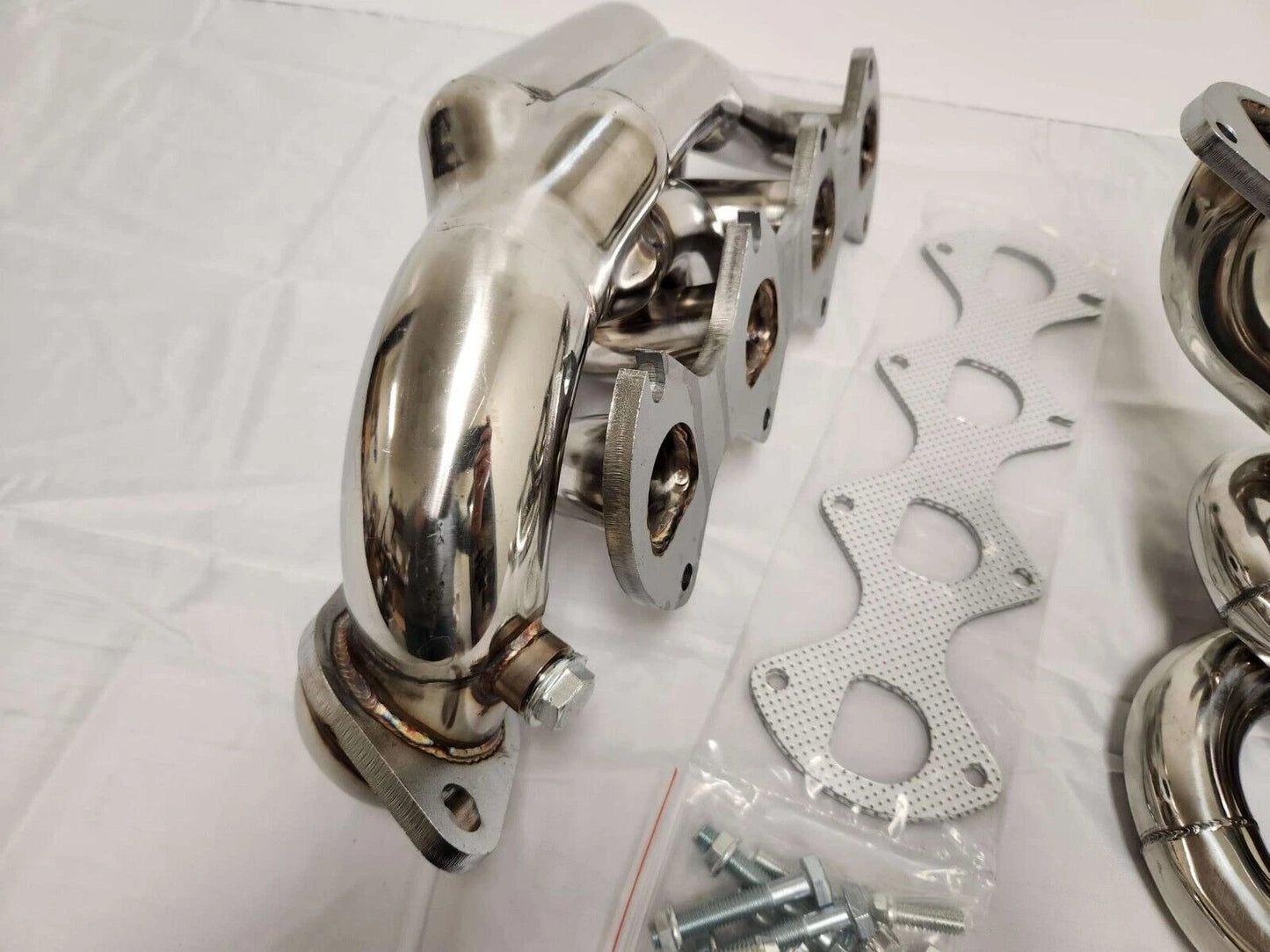 Exhaust Manifold Headers Shorty for Ford Mustang GT (2005-2010) 4.6L V8