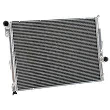 Performance Radiator for BMW 320i 323i 323is 325i 328Ci 330Ci Z4 M Coupe (1999-2009) 2.2L 2.5L